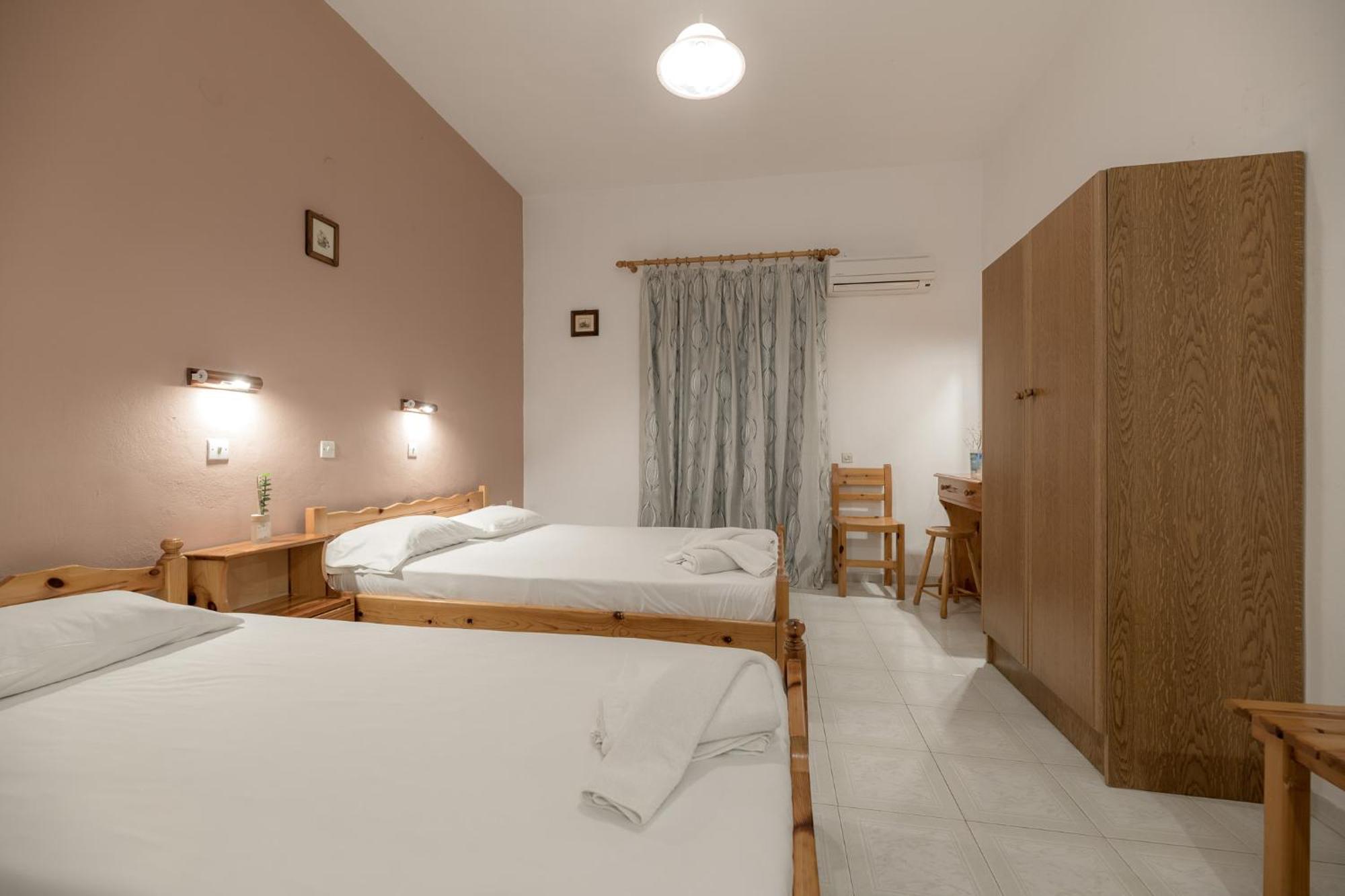 Anthi Studios & Apartments アリケス エクステリア 写真