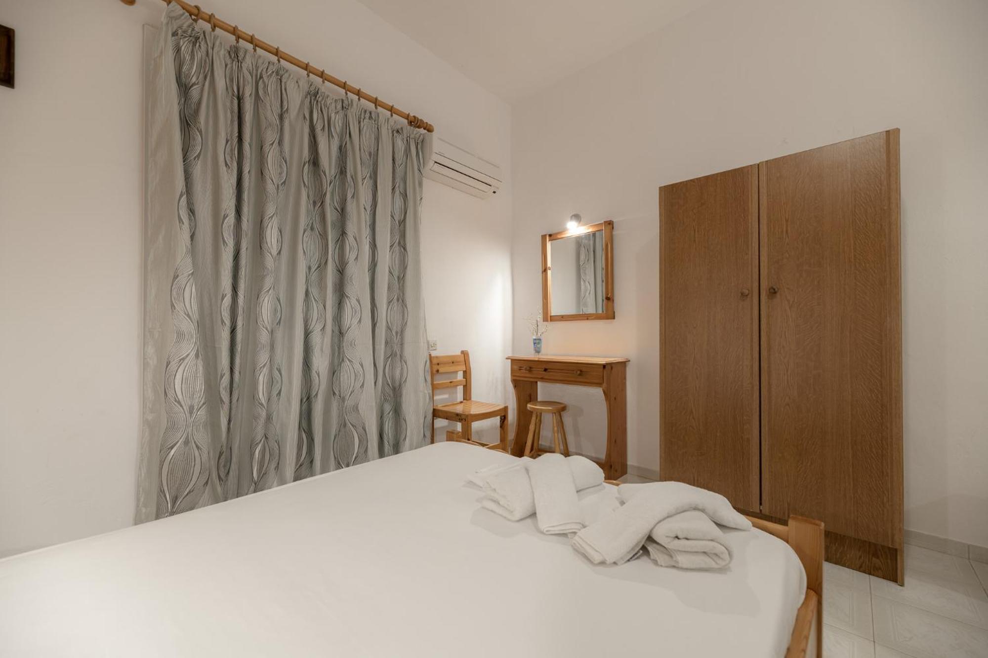 Anthi Studios & Apartments アリケス エクステリア 写真