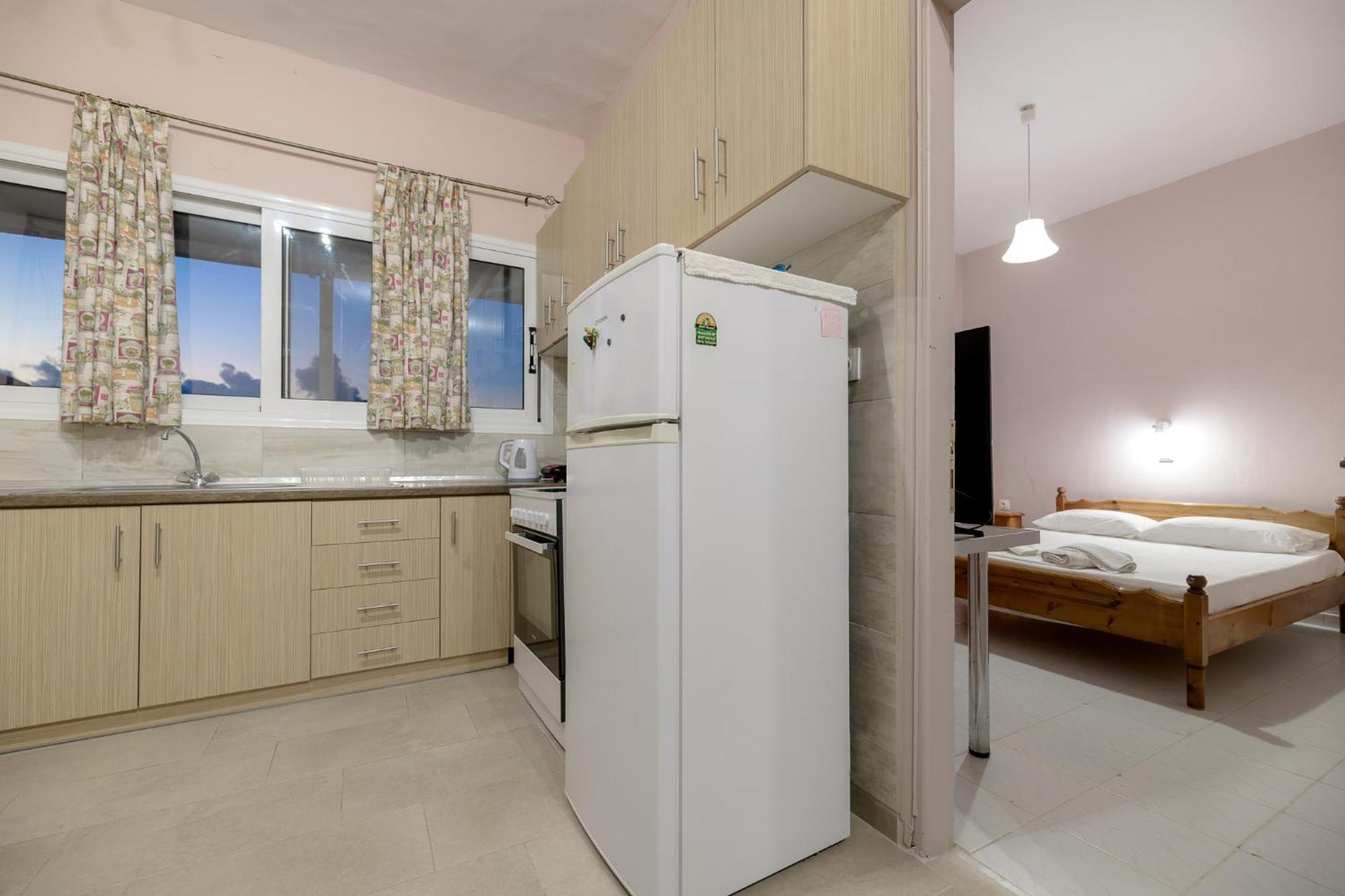 Anthi Studios & Apartments アリケス エクステリア 写真
